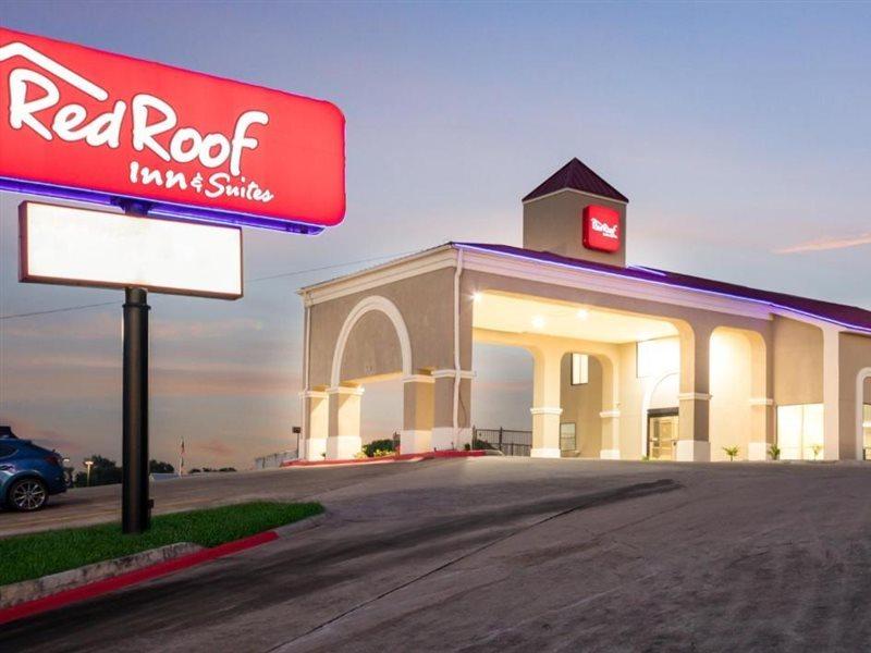 Red Roof Inn & Suites Austin East - Manor Extérieur photo