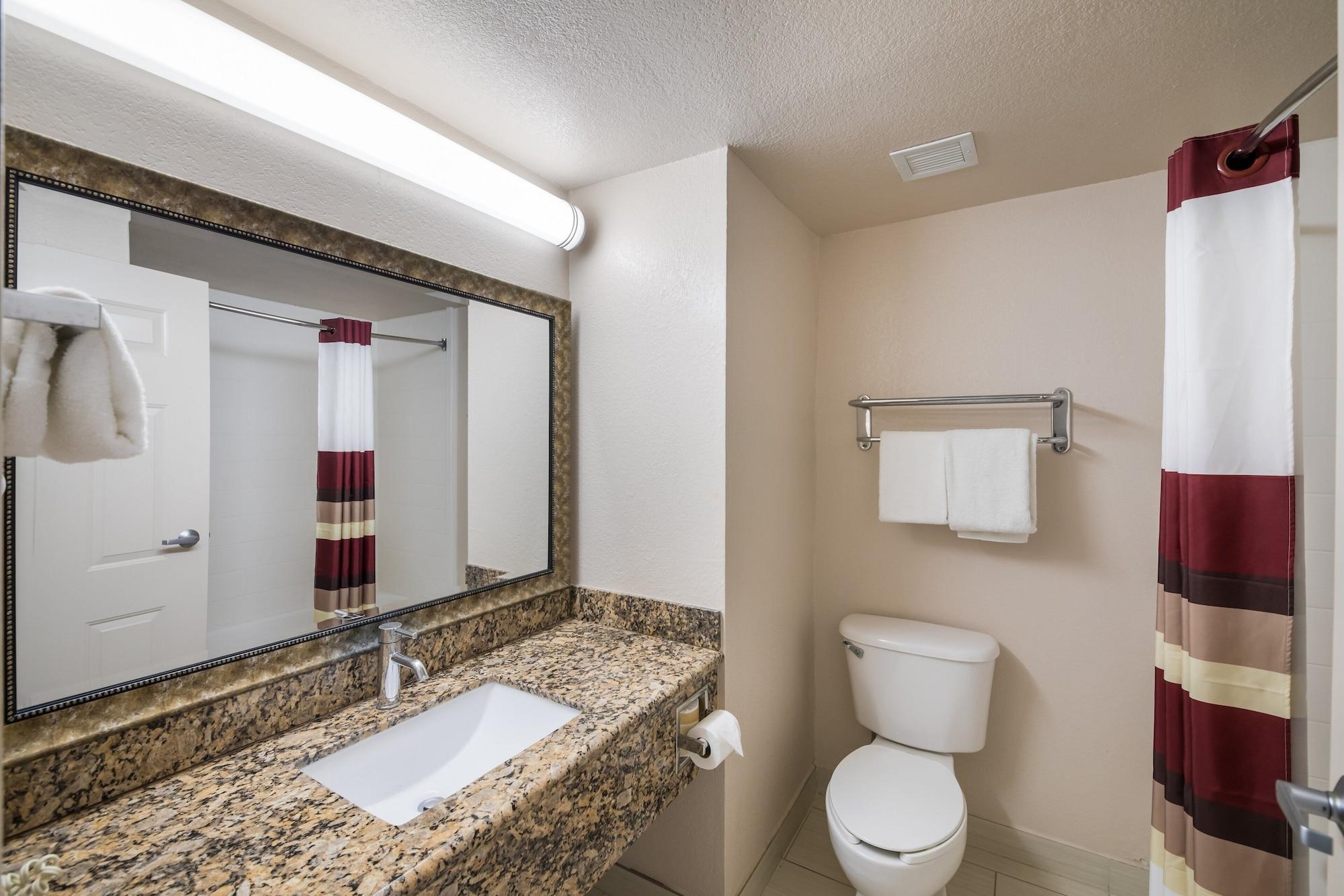 Red Roof Inn & Suites Austin East - Manor Extérieur photo