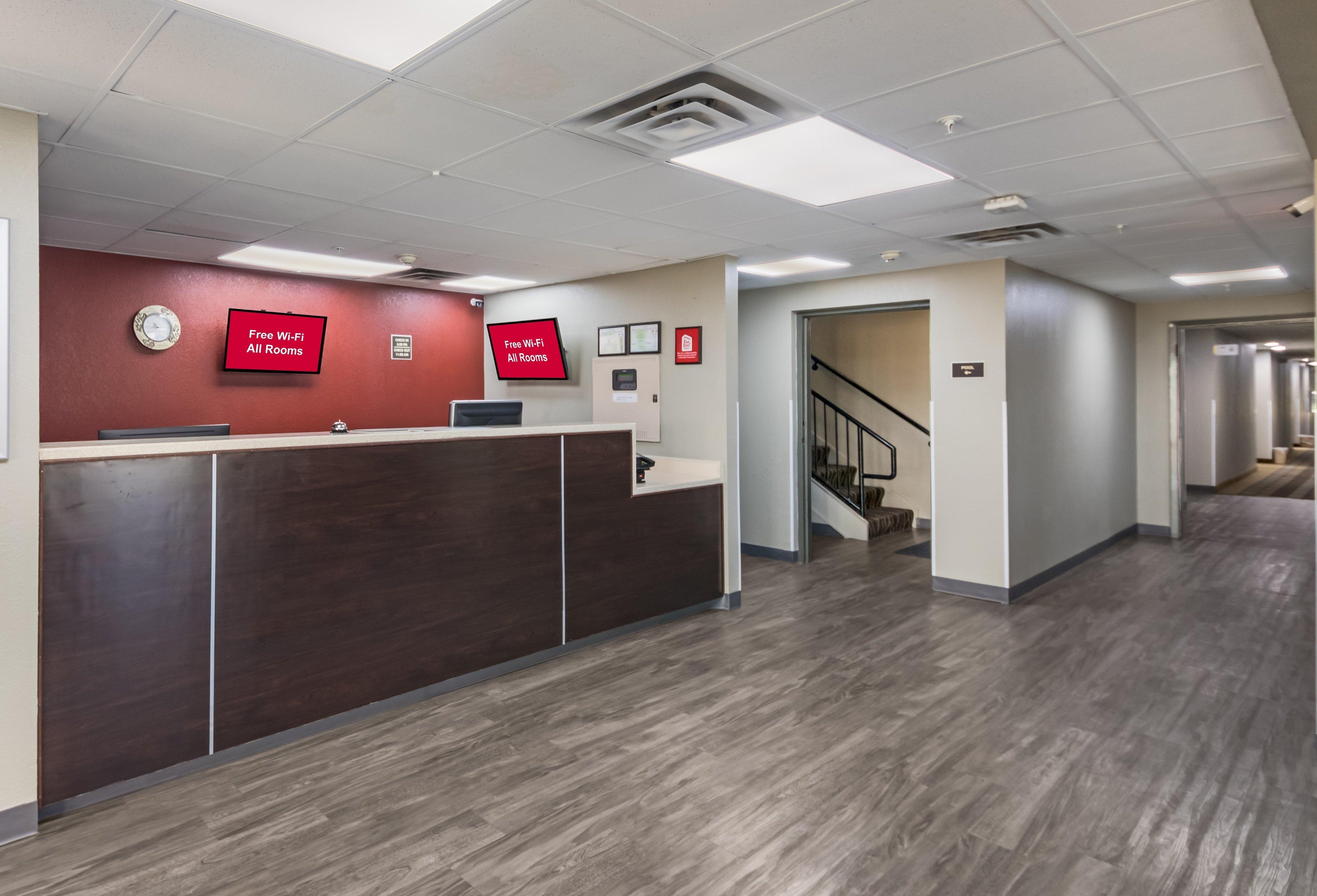 Red Roof Inn & Suites Austin East - Manor Extérieur photo