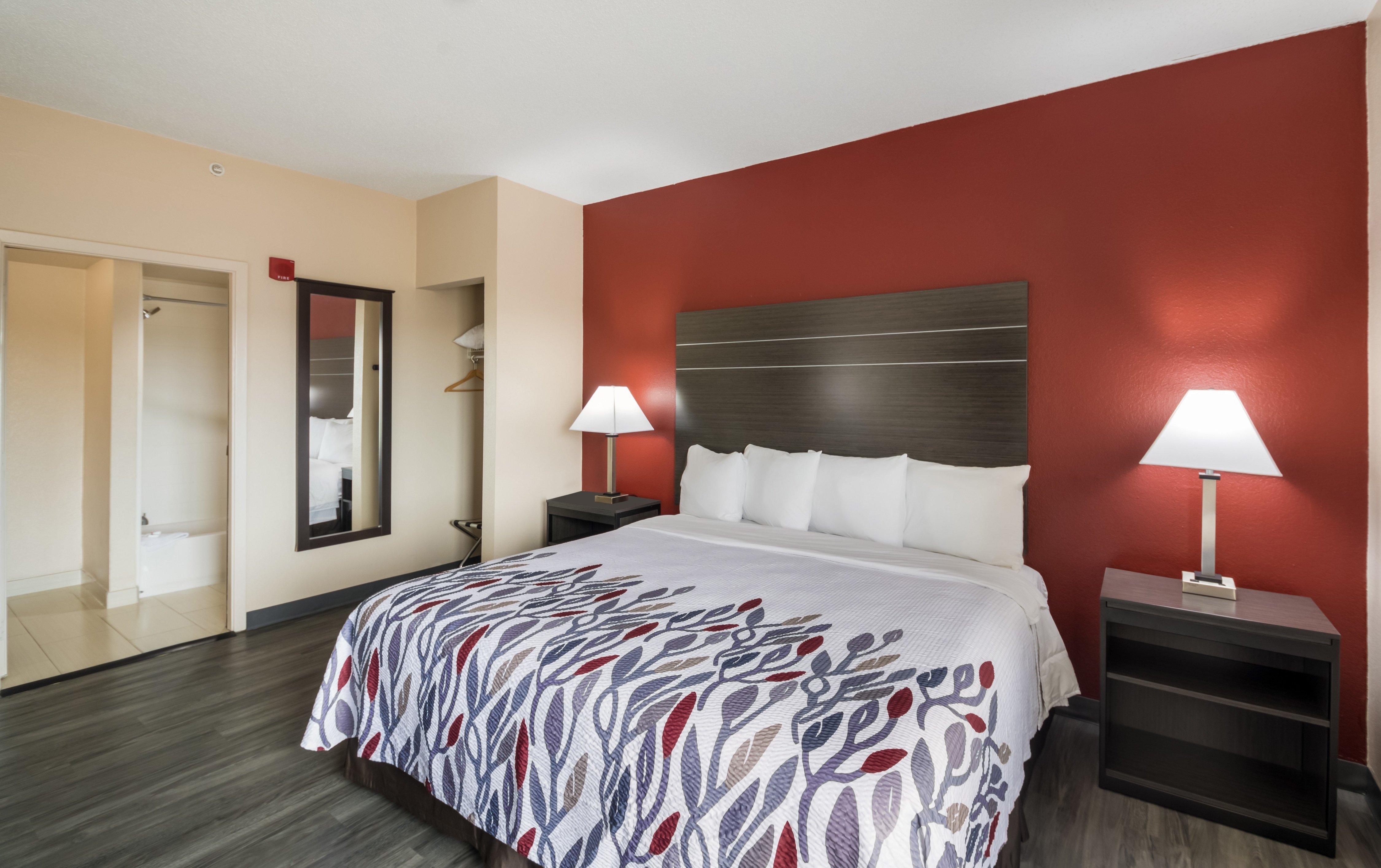 Red Roof Inn & Suites Austin East - Manor Extérieur photo