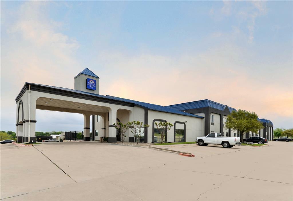 Red Roof Inn & Suites Austin East - Manor Extérieur photo
