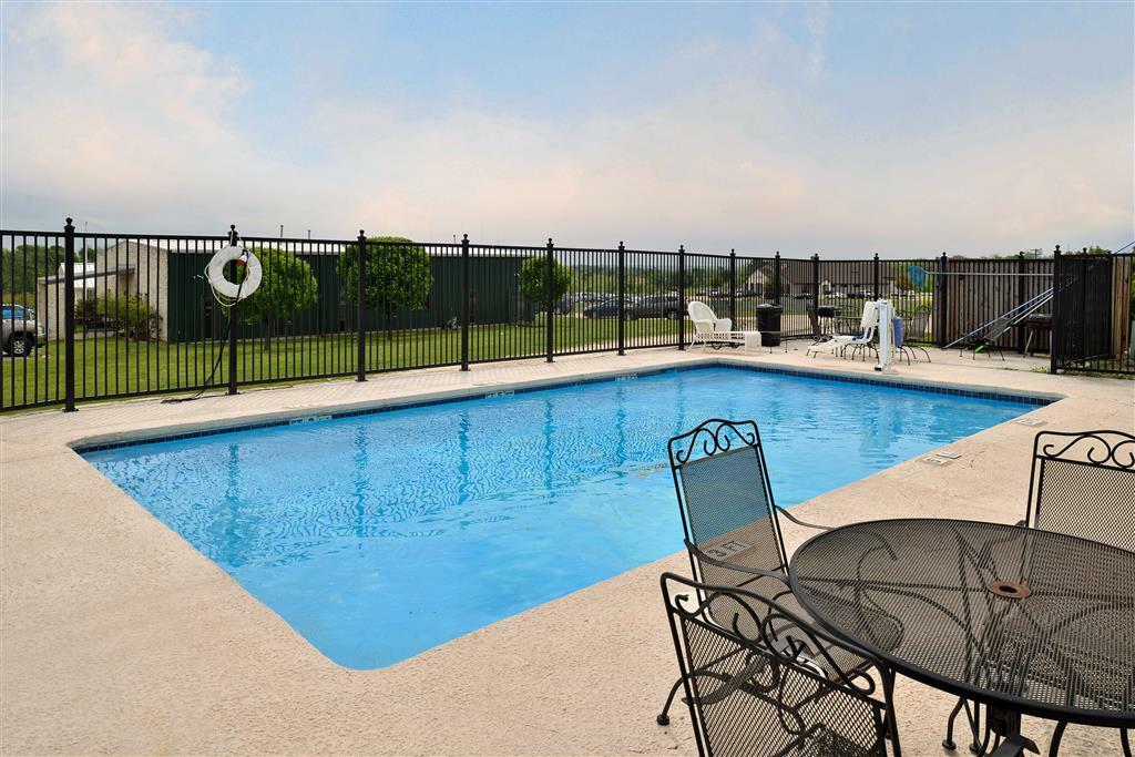 Red Roof Inn & Suites Austin East - Manor Facilités photo